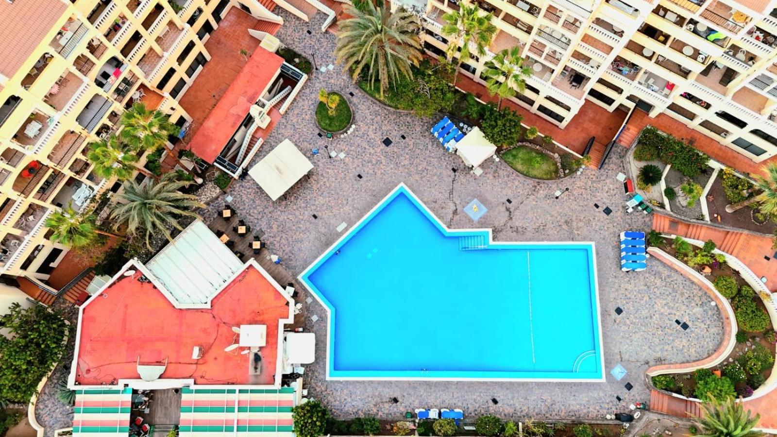 Spacious 3-Bedroom Duplex Apartment With Heated Pool & Ocean View In Los Cristianos, Arona 외부 사진