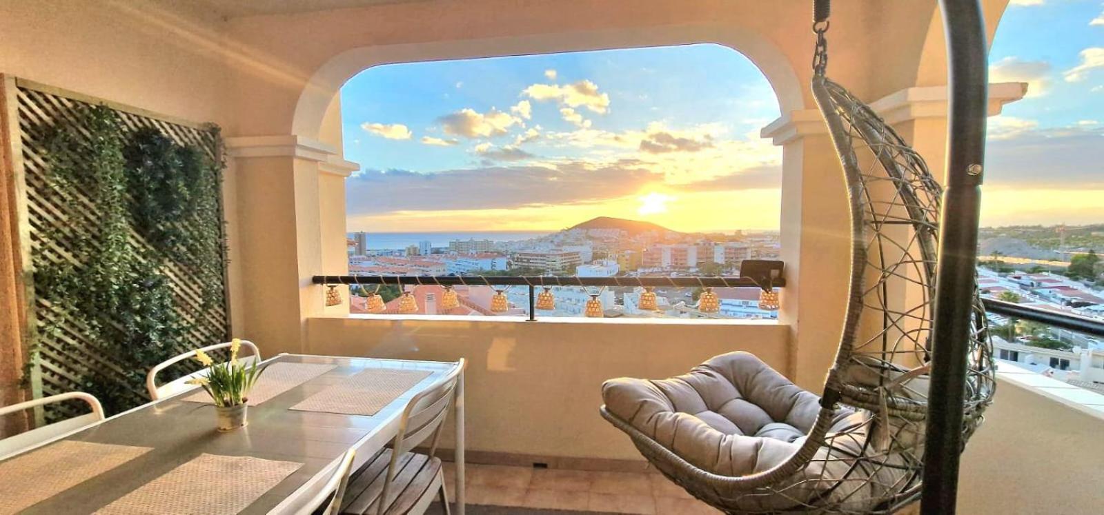 Spacious 3-Bedroom Duplex Apartment With Heated Pool & Ocean View In Castle Harbour, Arona 로스크리스티아노스 외부 사진